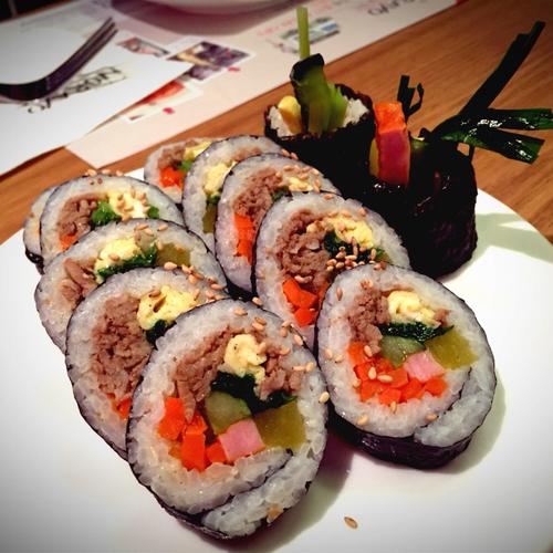 秘制牛肉紫菜卷