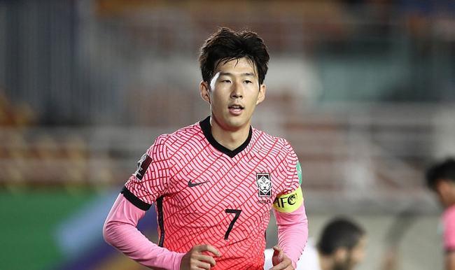 神奇!韩国队84分钟遭绝平,88分钟反绝杀,孙兴慜拒绝爆冷