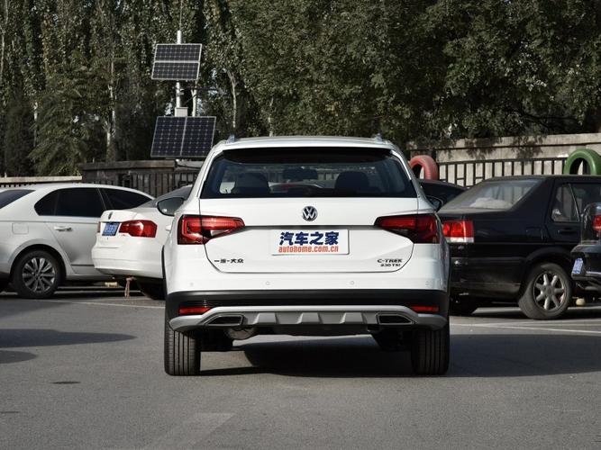 一汽-大众 c-trek蔚领 2018款 230tsi dsg豪华型 极地白 车身外观