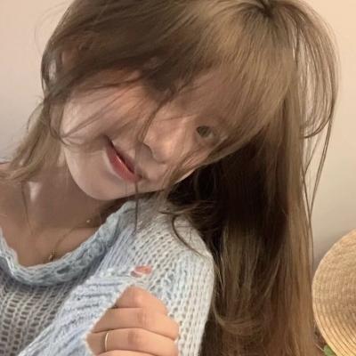 渝ins一年万年不想换招桃花女头人从悲伤中落落大方走出来就是艺术家