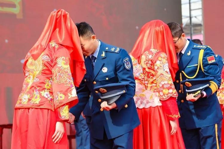 往下看,别眨眼 幸福,喜悦 都不能表达内心的激动 郑重地许下爱的誓言