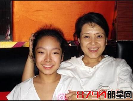 揭秘欧阳奋强与娇妻康莉的20年幸福婚姻生活