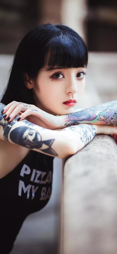 分享一组网红纹身小姐姐的高清壁纸 - 资源共享 - 一加手机社区官方