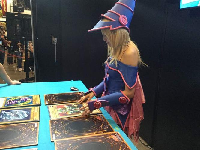 超吸睛游戏王cosplay,与大姐姐玩游戏王赢了可不可以
