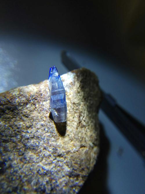 克拉天然斯里兰卡淡蓝色无烧蓝宝石原石个性挂坠矿标