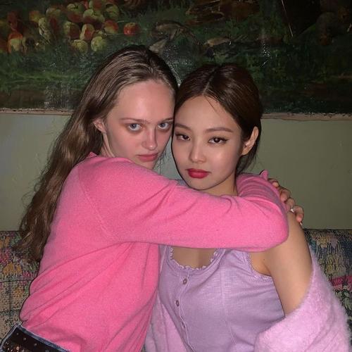 当妮妮jennie遇上巴黎