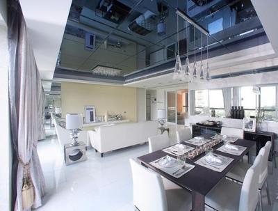 客餐厅黑色镜面吊顶效果图