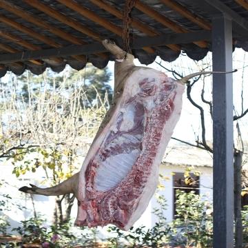 哀牢山密架山猪 深山黑猪 黑的健康 绿色有机猪肉 白条(整扇)称斤