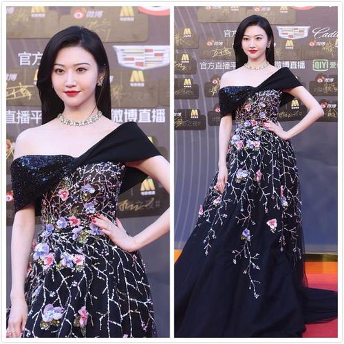 景甜真是司藤本藤,穿黑色礼服优雅又高贵