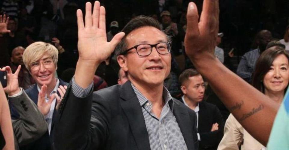 蔡崇信约杜兰特看球!老板娘罕见现身,年轻貌美,与女儿神似姐妹?