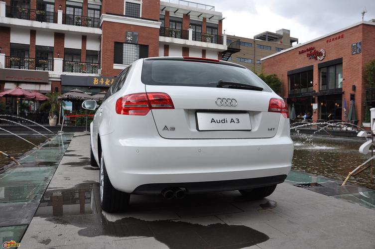 奥迪a3外观实拍图