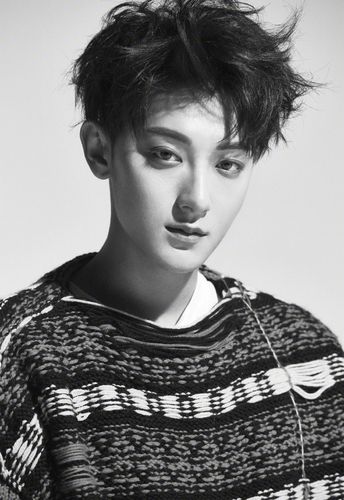 黄子韬帅气封面写真,帅气男生-可爱图片