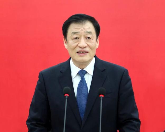 江西消防救援总队举行授旗授衔换装仪式,刘奇出席
