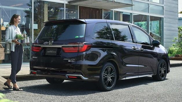 广汽本田新款奥德赛谍照曝光预计年底发布