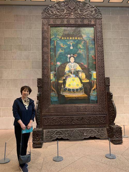 慈禧的真实照片被美国博物馆收藏至今这才是她真正的样子