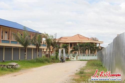 泰国通缉为糯康和泰国军人牵线搭桥者(组图)