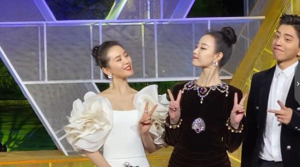 金鸡百花奖,声称"没有作品"的倪妮弯腰只为刘诗诗