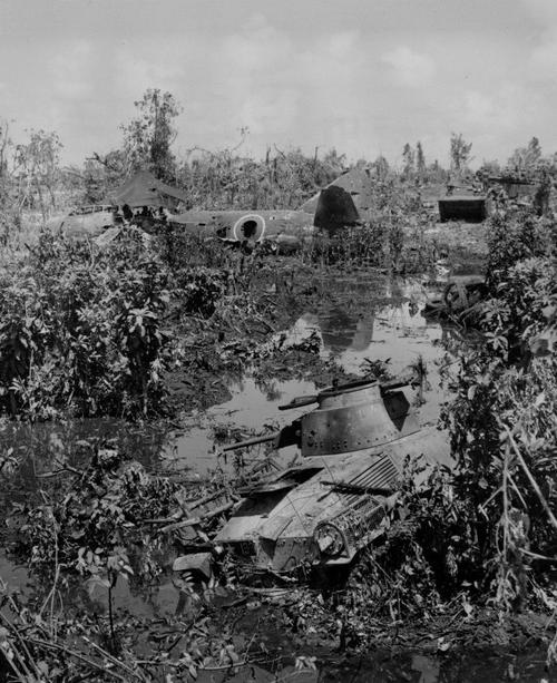 二战老照片太平洋战场上的贝里琉岛战役极为血腥极为激烈