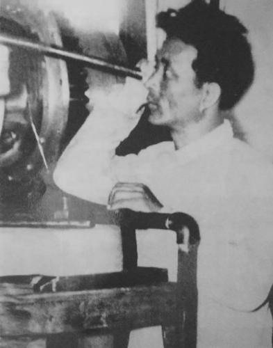 1953年,焦裕禄被派去洛阳矿山机器制造厂工作,不久又被派到了中国重