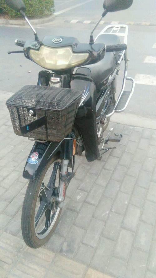 八成新力帆110摩托车转让