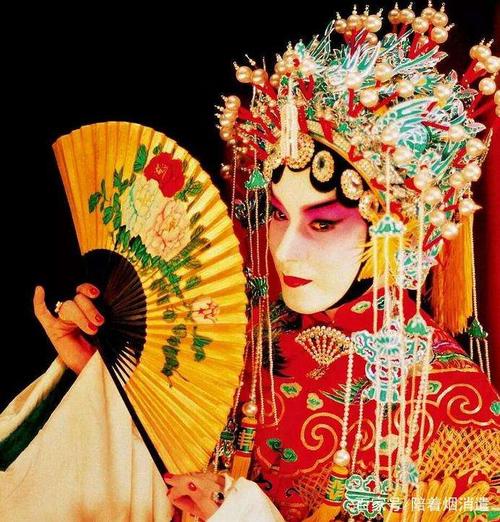 《赤伶》