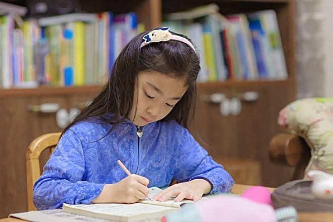 心理防疫小建议(十二)——在家上网课,家长如何让孩子