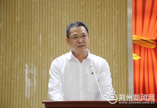 沙市中学召开庆祝第37个教师节暨年度表彰大会