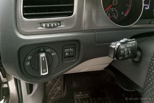 大众高尔夫大灯开关