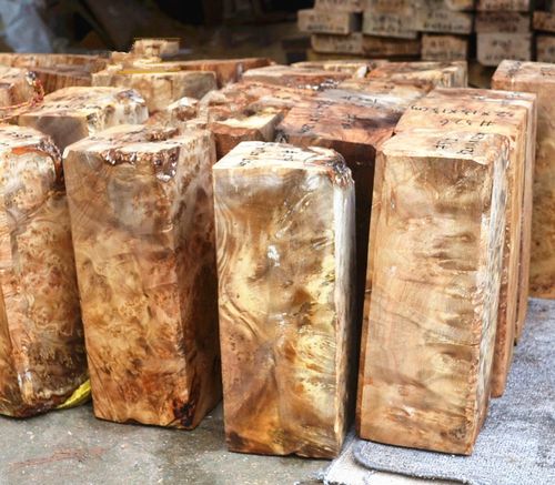 黄金樟手串_黄金樟木料笔筒家具弹弓厚刀柄方柱料手串木雕边角料无事