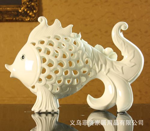 立体骨瓷描金镂空鱼 金鱼摆尾 陶瓷工艺品批发 xa562