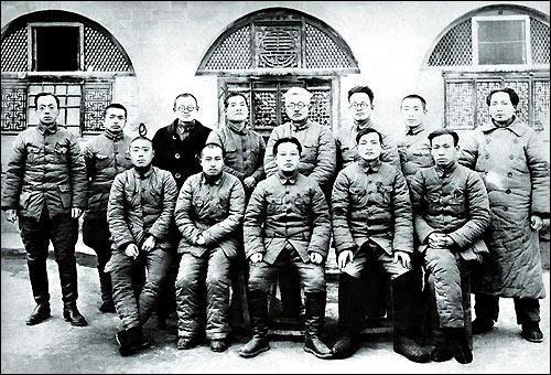 遵义会议上,与主席当面争论的凯丰,后来怎么样了?