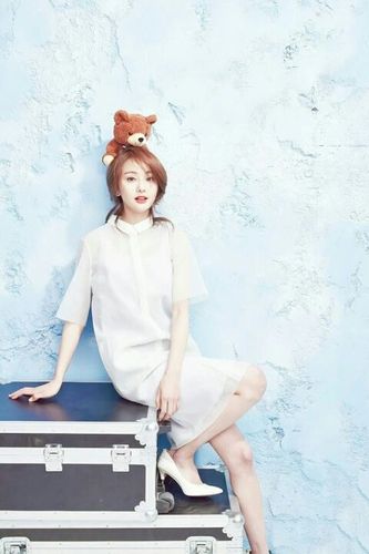 求郑爽超级高清的壁纸