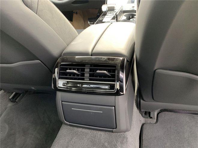 21款奥迪s8 西装暴徒价格优惠|奥迪s8|新车|内饰|中控