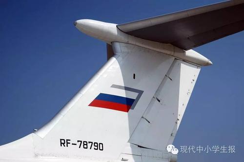 图一 中国大型水上飞机ag600"屁股"上的垂直尾翼.