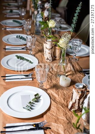 图库照片: decorated table ready for dinner. beautifully