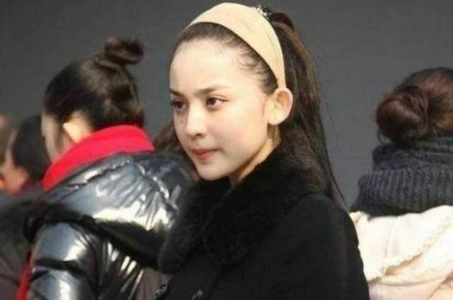 古力娜扎十年成名史,交往了四位男友,三位曝出亲密照片