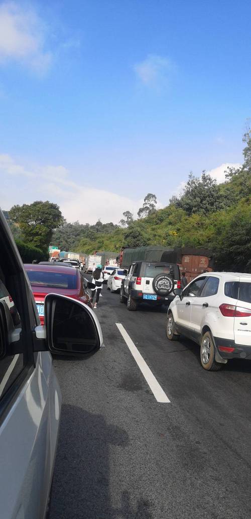 云南高速昆明段今日路况:昆明堵车缓行,云南省g78汕昆