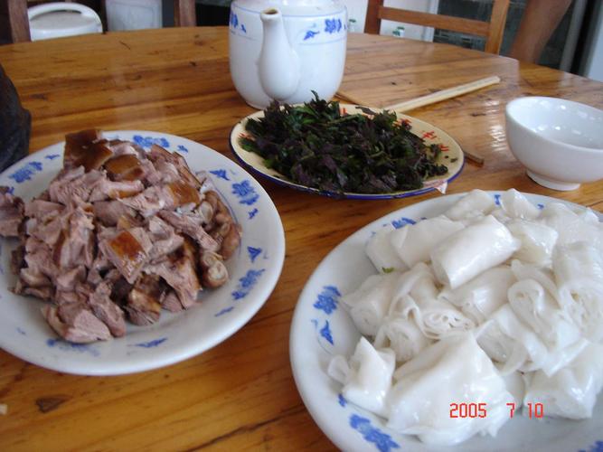  p>岑溪米粉是历史悠久是名小吃.