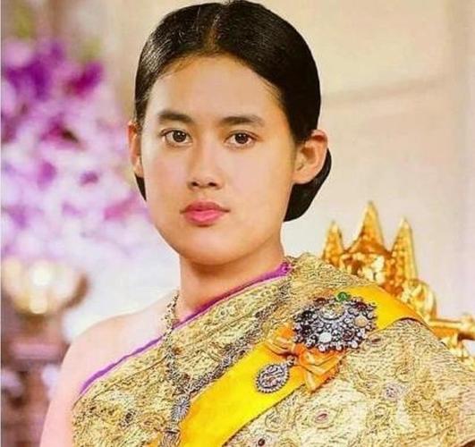 太妃到诗丽吉王太后,泰国王室的女性颜值在亚洲王室总能占得一席之位