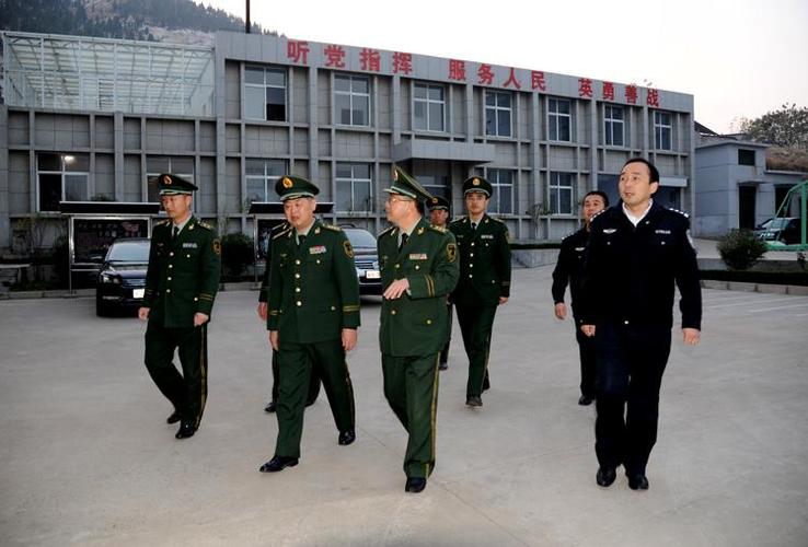 山东武警总队副司令员钱祖桥到蒙阴县视察武警工作