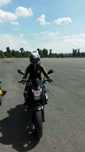 女生会骑摩托车是怎样的体验?