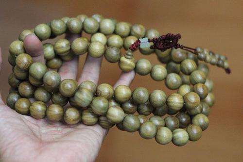 如何一招鉴别真假绿檀木?掌握这些就够了