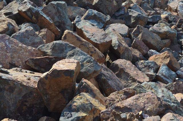 铁矿石价格为何一路下跌背后原因很现实