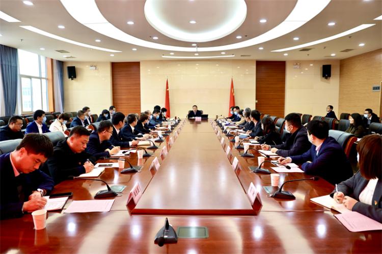 区委书记李化,区委组织部部长孔维龙,区委宣传部部长王值和区级相关