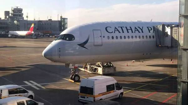 ryan 国泰航空 (cx) a350-900 洲际线商务舱体验