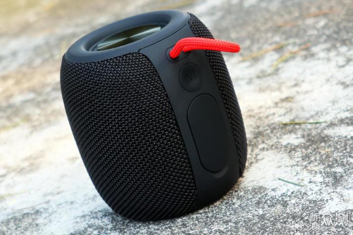 便携造型澎湃低音sanagm11便携蓝牙音箱