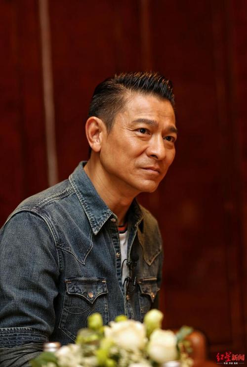 刘德华发型短发铲两边_手机壁纸_电脑壁纸_桌面壁纸