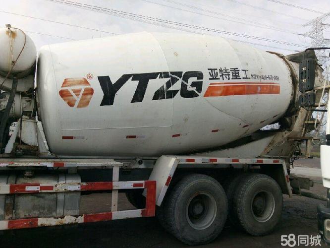 水泥罐车亚特重工