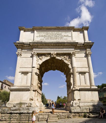 提图斯凯旋门(罗马广场遗址)