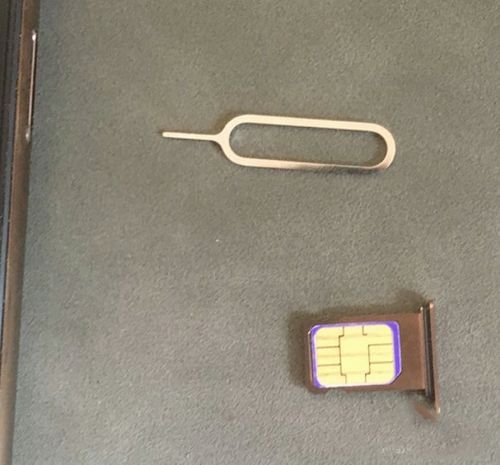 苹果11的第二张卡插哪里